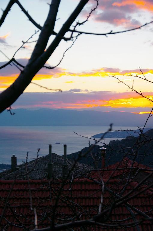 Sarafis Guesthouse Agios Lavrentios Экстерьер фото